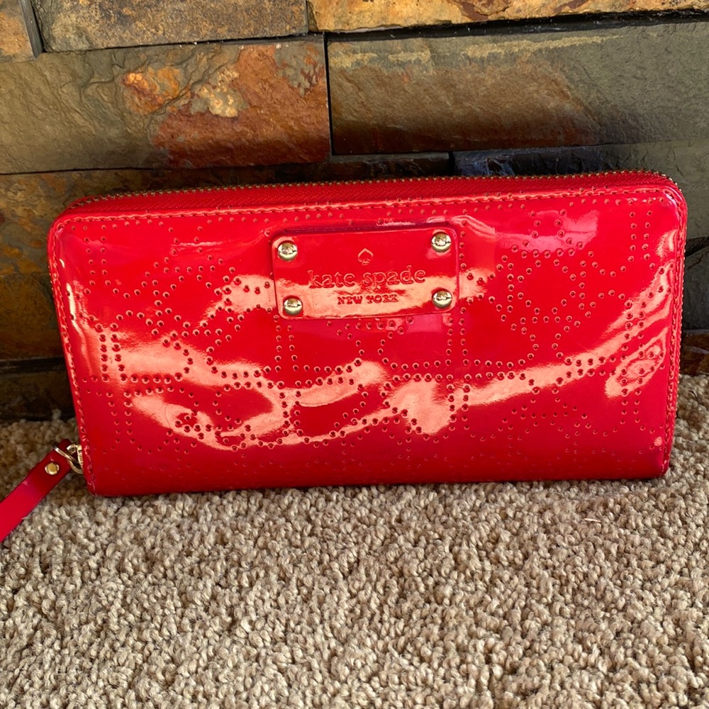 Kate spade patent leather wallet